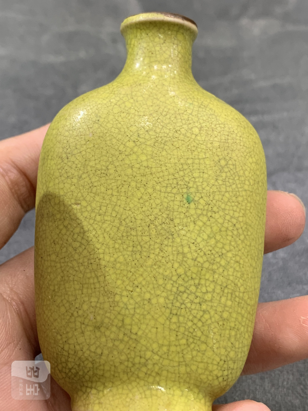 清晚期茶叶末釉鼻烟壶 - 图8
